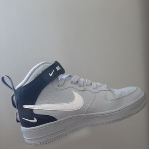 Nike Air Force 1 Mid07 Lv8
